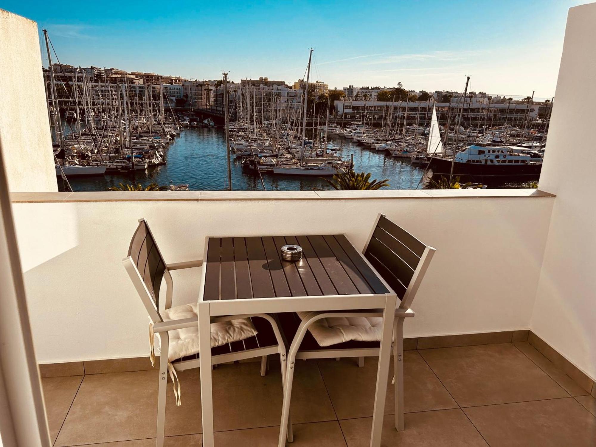 Central Lagos Apt With Marina Views Near Beaches מראה חיצוני תמונה