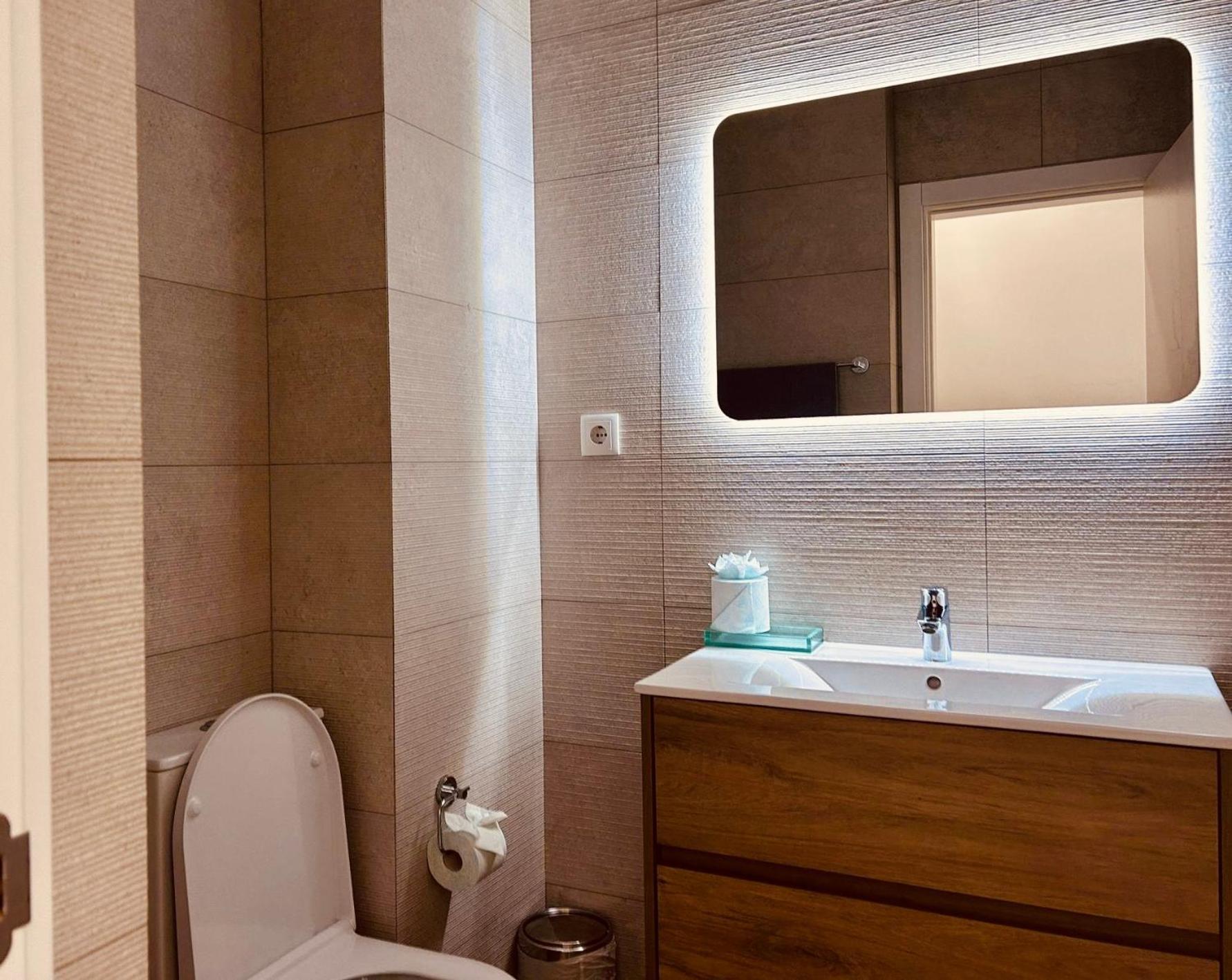 Central Lagos Apt With Marina Views Near Beaches מראה חיצוני תמונה