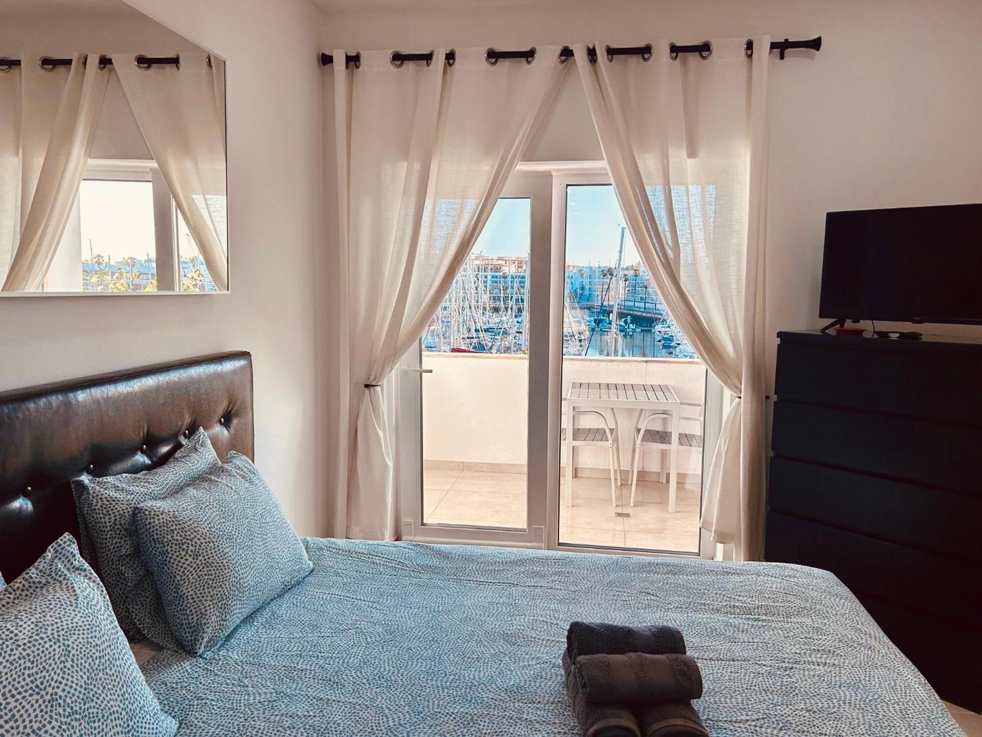 Central Lagos Apt With Marina Views Near Beaches מראה חיצוני תמונה