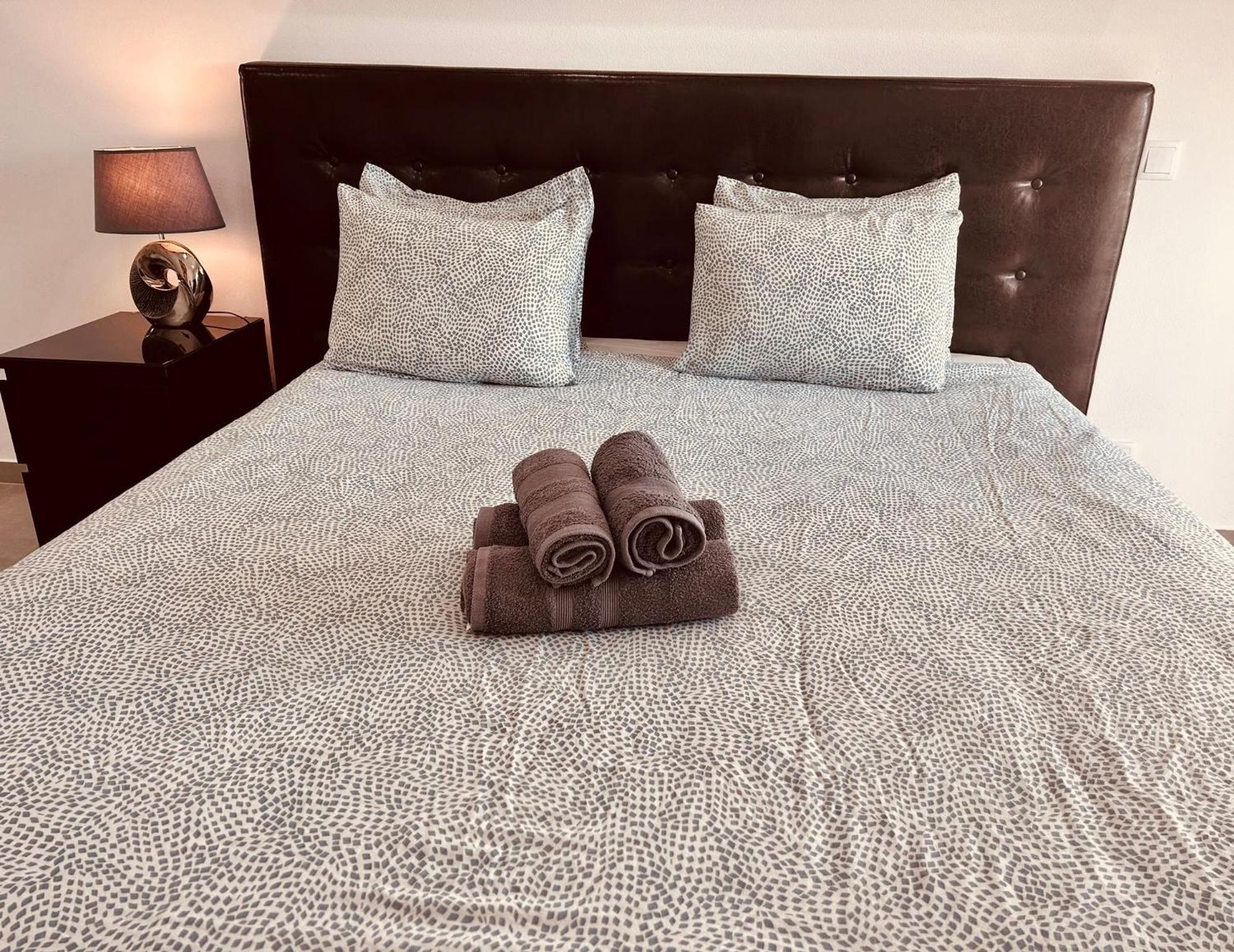 Central Lagos Apt With Marina Views Near Beaches מראה חיצוני תמונה